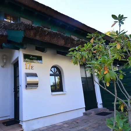 Tatil Evi Ferienhaus-strandflieder-in-gross-zicker-halbinsel-moenchgut *