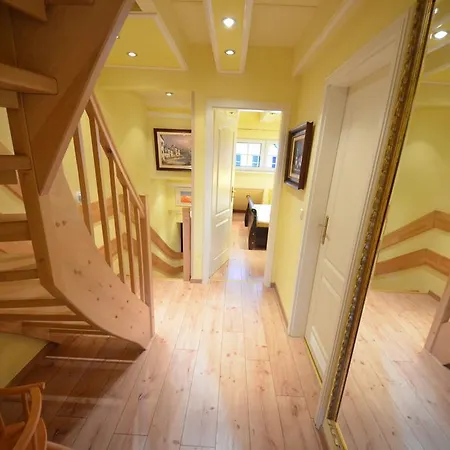 Ferienhaus-strandflieder-in-gross-zicker-halbinsel-moenchgut Tatil Evi *