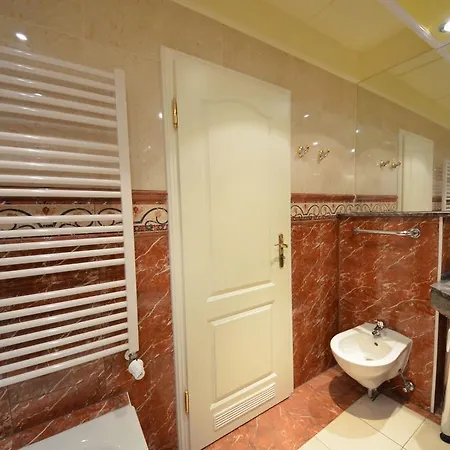 Tatil Evi Ferienhaus-strandflieder-in-gross-zicker-halbinsel-moenchgut Groß Zicker