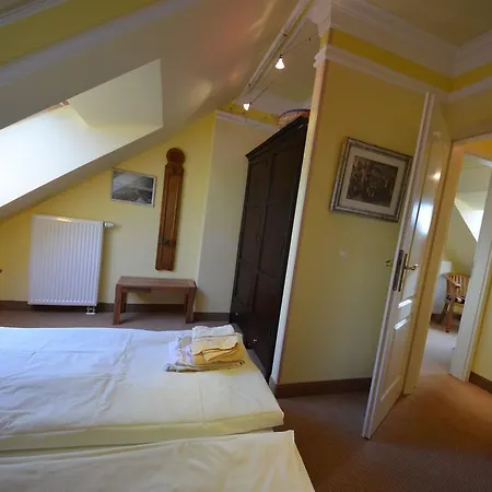 Ferienhaus-strandflieder-in-gross-zicker-halbinsel-moenchgut