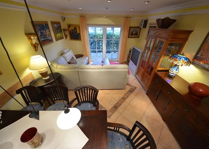 Ferienhaus-strandflieder-in-gross-zicker-halbinsel-moenchgut 度假居 Groß Zicker