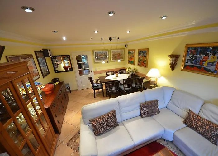 Ferienhaus-strandflieder-in-gross-zicker-halbinsel-moenchgut