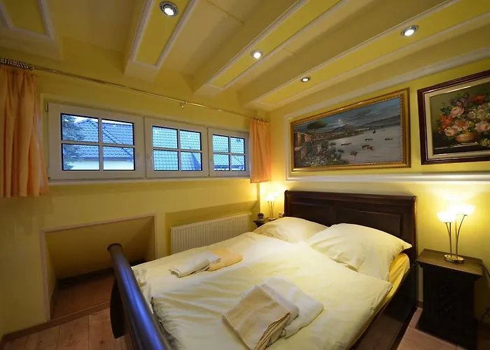 Ferienhaus-strandflieder-in-gross-zicker-halbinsel-moenchgut * Groß Zicker